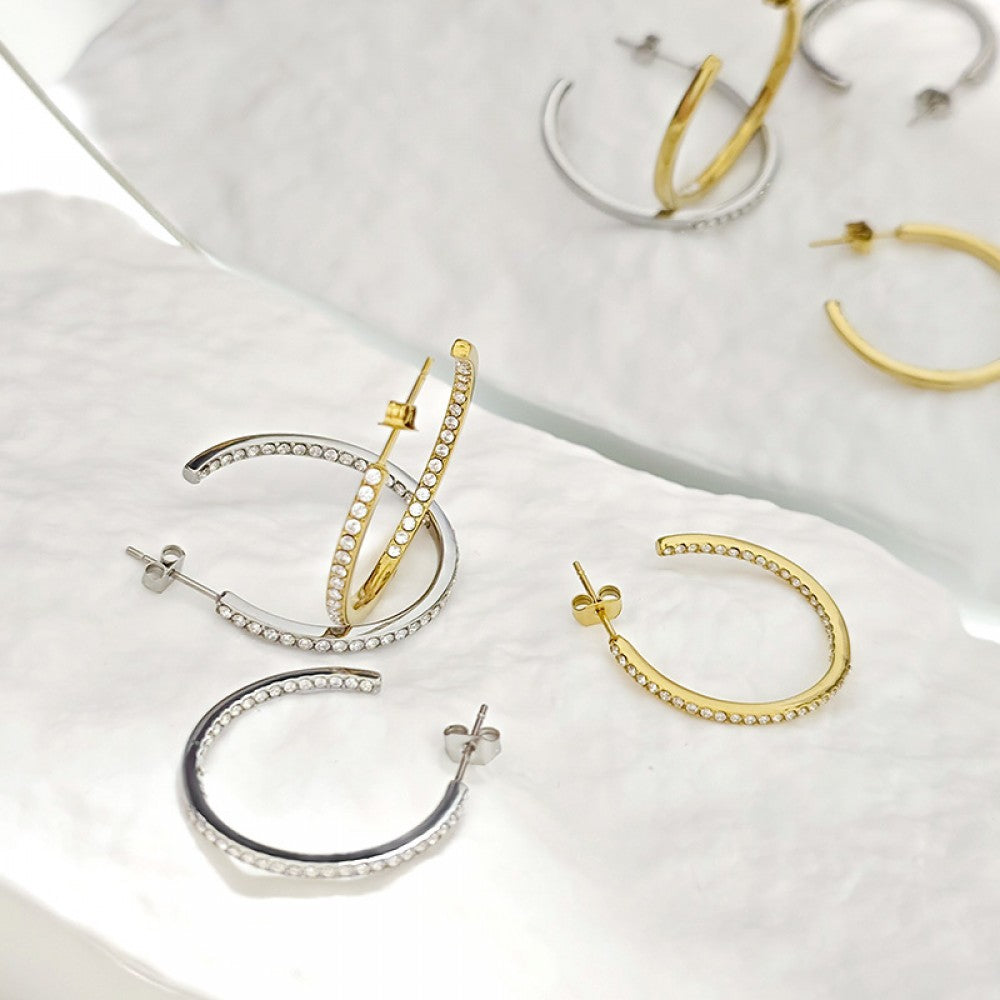 ORECCHINI A CERCHIO CON ZIRCONE Orecchini